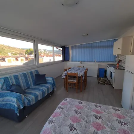 Ammare 4 *